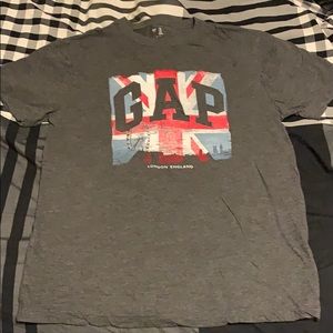 Gap shirt